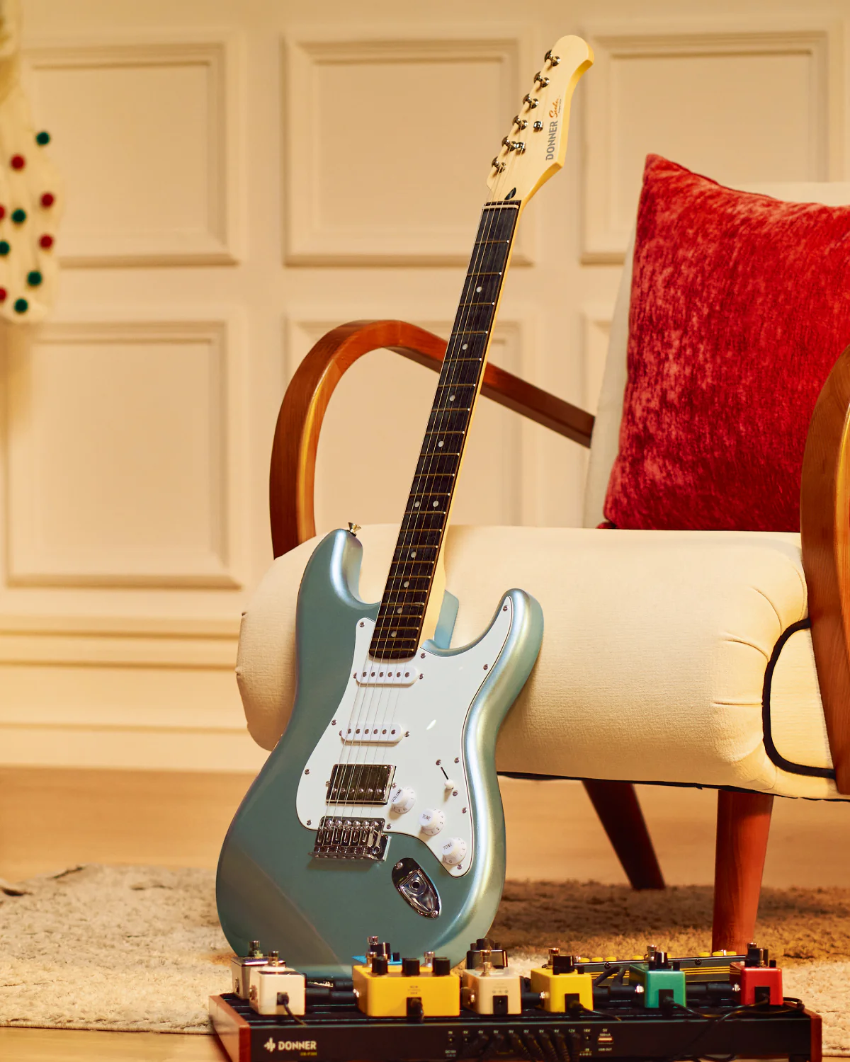 Donner DST-152 ST Electric Guitar Kit - Image 22