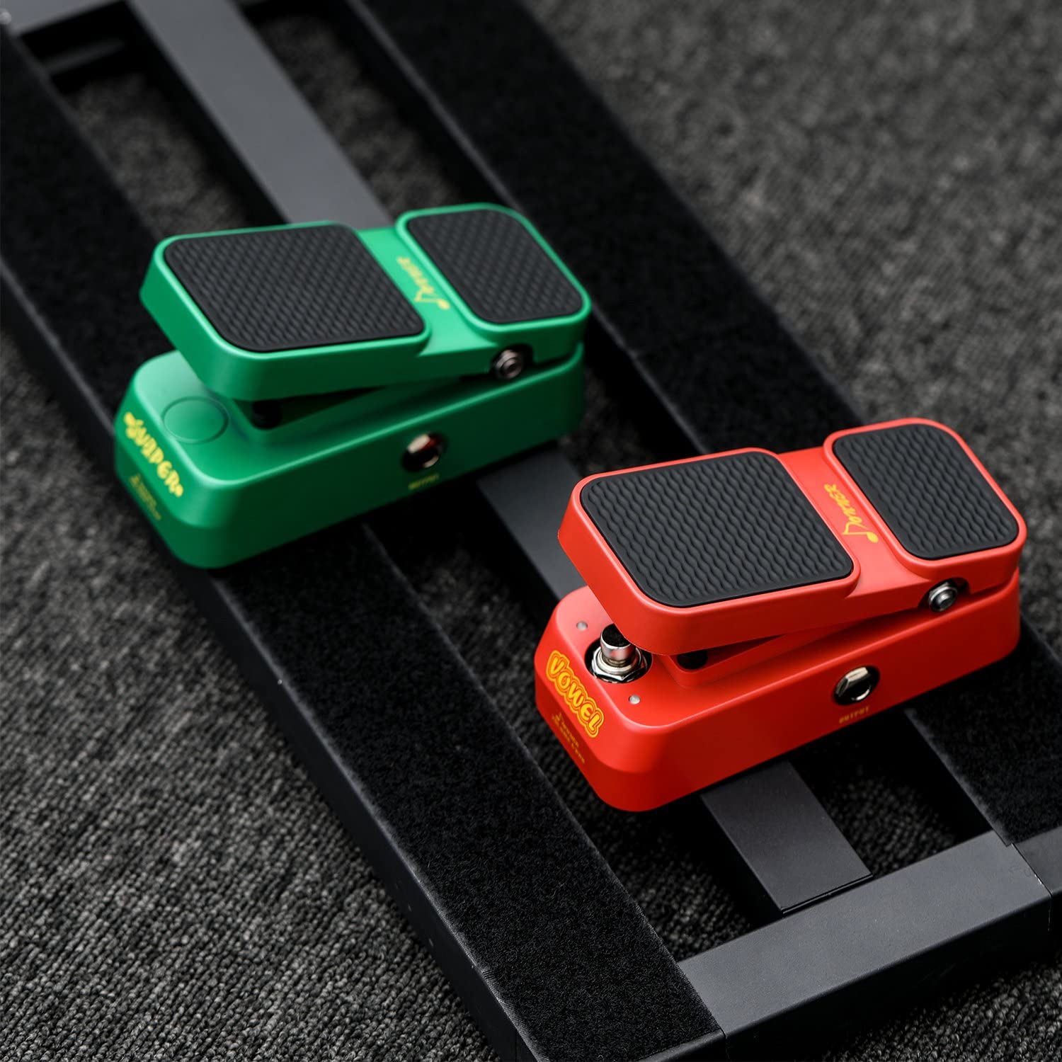 Donner Vowel Mini Wah Volume Effect Guitar Pedal with 2 Modes - Image 6